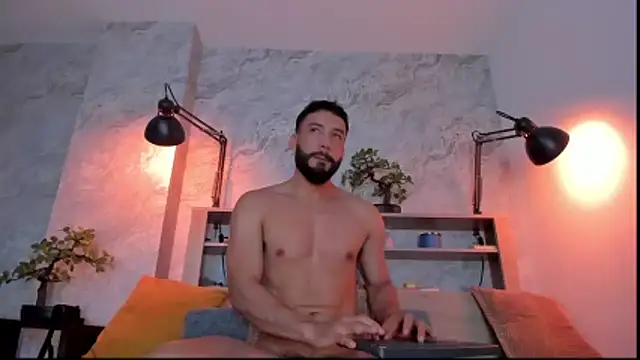 Snapshot of bruno_woods chatting on December 14, 2025, 1:33 am bruno woods online show from December 14, 2025, 1:33 am