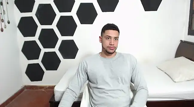 Jhors  Collens online show from January 21, 2025, 4:54 am