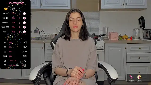 broosnica1 online show from February 15, 2025, 2:22 pm