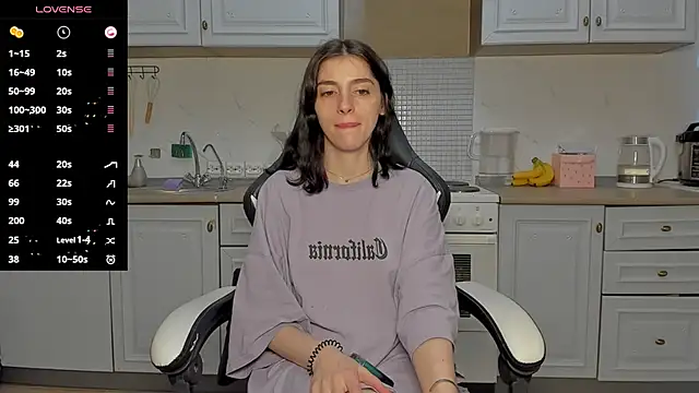 broosnica1 online show from February 26, 2025, 1:19 pm