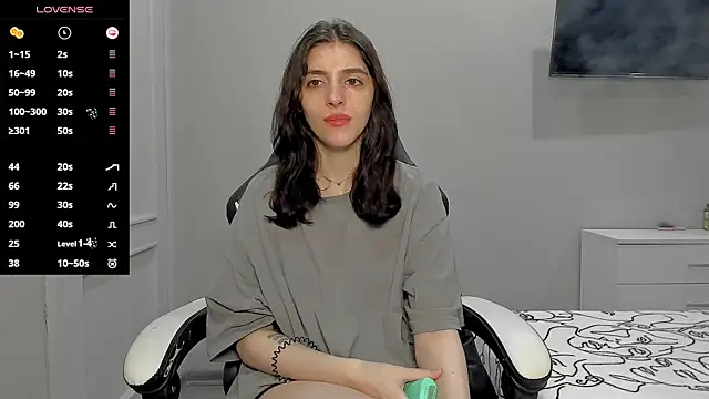 broosnica1 online show from September 17, 2025, 6:15 am