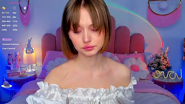 MaryLew online show from December 16, 2025, 6:40 am