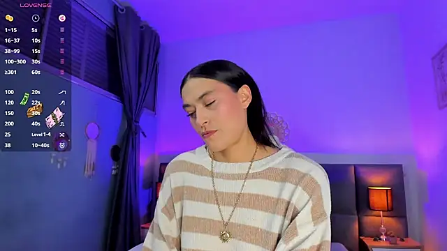 Snapshot of Lissy__Dream chatting on October 22, 2025, 2:01 am Lissy Dream online show from October 22, 2025, 2:01 am