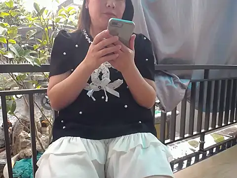 Snapshot of Nanaly_Sweet chatting on January 20, 2025, 7:25 am Nanaly Sweet online show from January 20, 2025, 7:25 am