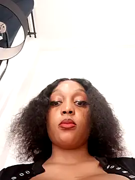 Snapshot of Busty_Bambi chatting on December 22, 2024, 10:17 am Busty Bambi online show from December 22, 2024, 10:17 am