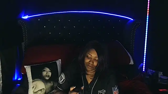 Snapshot of msyvette1970@xh chatting on February 14, 2025, 6:02 am msyvette1970xh online show from February 14, 2025, 6:02 am