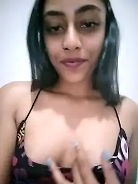 cleopatra-phaedra online show from December 3, 2024, 7:11 pm