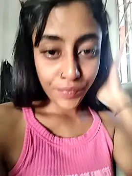 cleopatra-phaedra online show from January 9, 2025, 2:40 pm