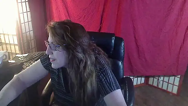 Snapshot of Ireallysquirt chatting on January 20, 2025, 3:26 am Ireallysquirt online show from January 20, 2025, 3:26 am