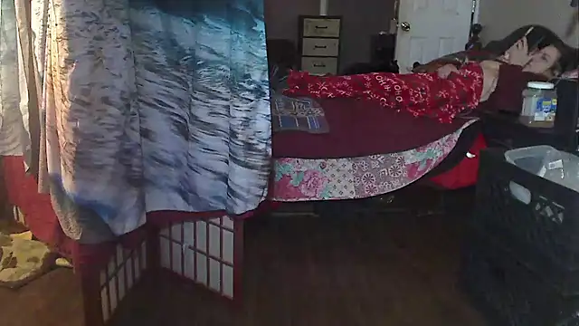 Snapshot of Ireallysquirt chatting on January 23, 2025, 7:11 am Ireallysquirt online show from January 23, 2025, 7:11 am