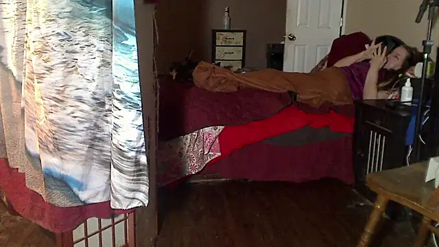 Snapshot of Ireallysquirt chatting on February 1, 2025, 7:57 am Ireallysquirt online show from February 1, 2025, 7:57 am