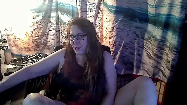 Snapshot of Ireallysquirt chatting on February 13, 2025, 1:50 am Ireallysquirt online show from February 13, 2025, 1:50 am