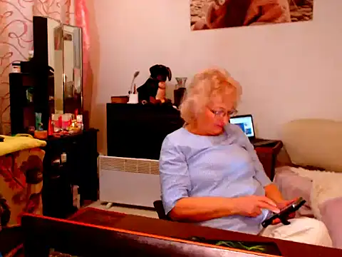 Snapshot of Natali7634 chatting on February 5, 2025, 3:45 am Natali7634 online show from February 5, 2025, 3:45 am