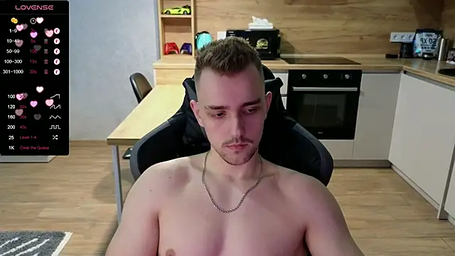 Snapshot of Larstar01 chatting on January 22, 2025, 9:57 am Larstar01 online show from January 22, 2025, 9:57 am