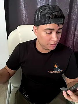 Snapshot of Angel_Brown1_ chatting on September 29, 2025, 6:35 pm Angel Brown1 online show from September 29, 2025, 6:35 pm