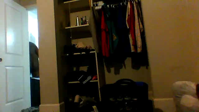 Snapshot of bigdick5157 chatting on October 28, 2025, 5:22 am bigdick5157 online show from October 28, 2025, 5:22 am