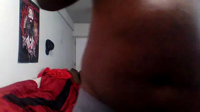 Snapshot of bigdick5157 chatting on November 1, 2025, 6:04 am bigdick5157 online show from November 1, 2025, 6:04 am