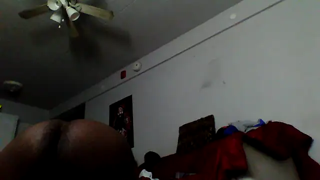 Snapshot of bigdick5157 chatting on November 9, 2025, 6:33 am bigdick5157 online show from November 9, 2025, 6:33 am