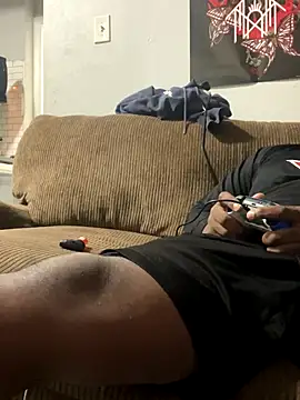 Snapshot of bigdick5157 chatting on November 25, 2025, 3:17 am bigdick5157 online show from November 25, 2025, 3:17 am