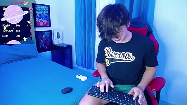 Snapshot of andyboy- chatting on March 6, 2025, 10:58 pm andyboy- online show from March 6, 2025, 10:58 pm