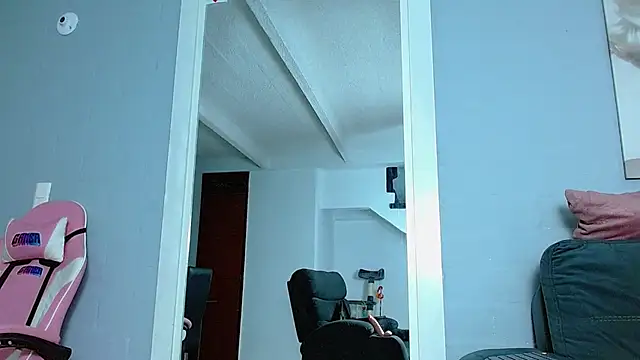 rousebonnett online show from December 13, 2024, 10:02 pm