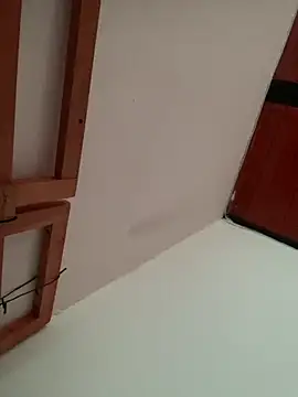 Snapshot of CieloTaylor chatting on November 20, 2025, 11:32 am CieloTaylor online show from November 20, 2025, 11:32 am