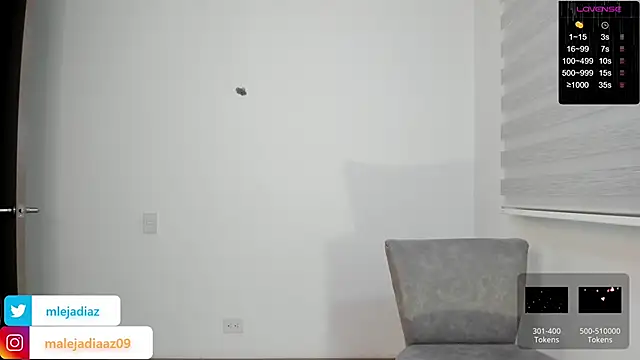 MalejaDiaz  online show from December 22, 2024, 12:27 pm