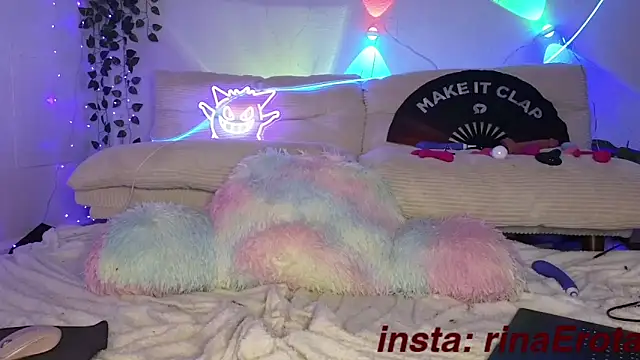 yummyrina online show from October 30, 2025, 2:07 pm