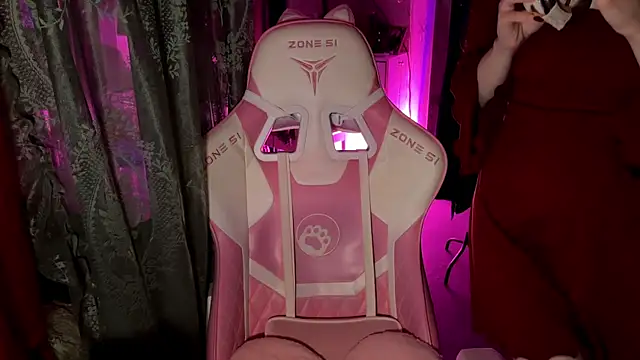 pearl princess  online show from October 23, 2025, 11:46 pm