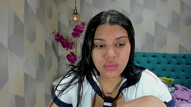 LindaBreeS online show from October 6, 2025, 2:58 pm