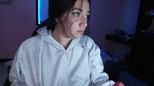 Andrea Ramos online show from February 6, 2025, 7:13 am