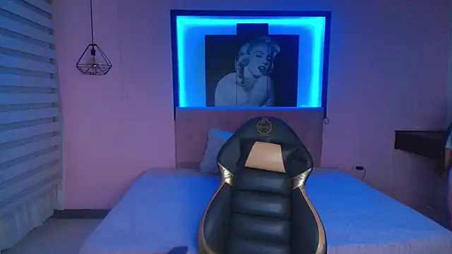 Andrea Ramos online show from February 25, 2025, 2:14 am