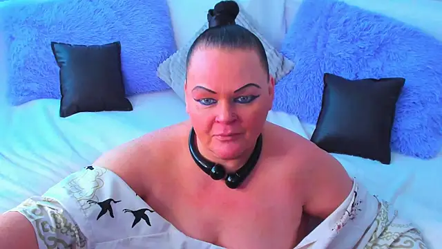 Snapshot of MilanaBiegert chatting on February 9, 2025, 10:53 am MilanaBiegert online show from February 9, 2025, 10:53 am