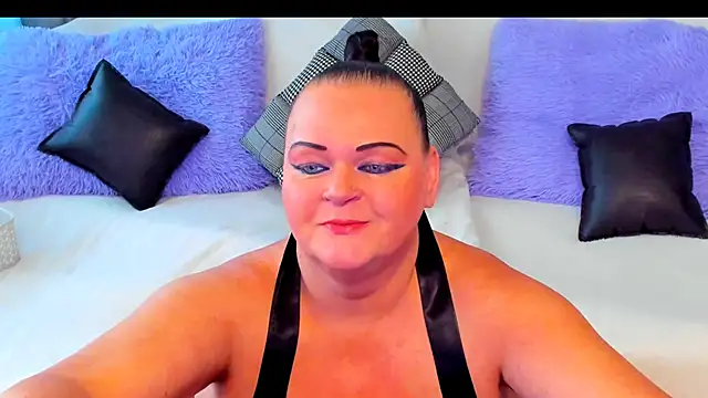 Snapshot of MilanaBiegert chatting on October 10, 2025, 7:40 am MilanaBiegert online show from October 10, 2025, 7:40 am