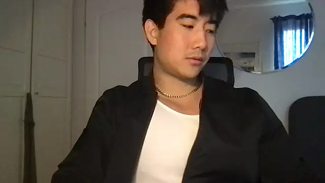 jungcock3210 online show from October 21, 2025, 10:38 am