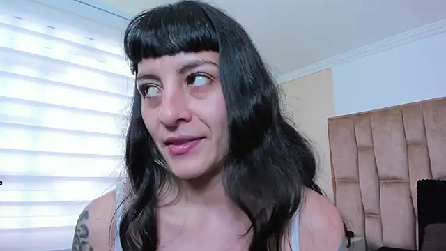 Naughty Kittenm online show from March 20, 2025, 5:25 pm