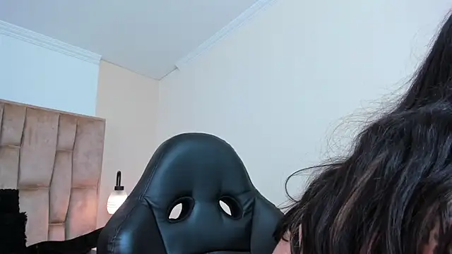 Naughty Kittenm online show from March 21, 2025, 2:40 pm