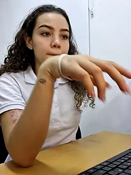 Angela hank2 online show from October 9, 2025, 11:14 pm