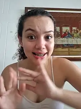 Angela hank2 online show from November 27, 2025, 1:24 pm