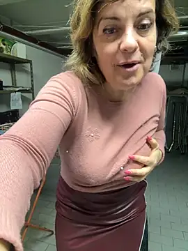 Sunbelxx online show from November 17, 2025, 11:49 am