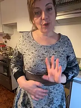 Sunbelxx online show from December 2, 2025, 9:03 am