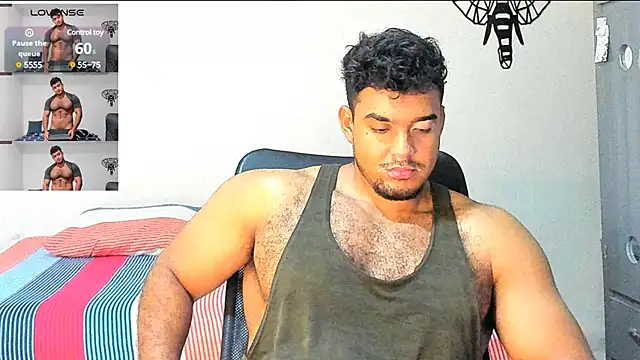 Snapshot of Big_furry_bear13 chatting on December 20, 2024, 7:55 am Big furry bear13 online show from December 20, 2024, 7:55 am