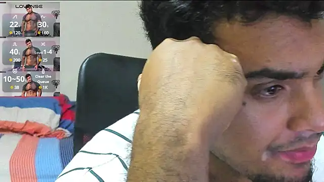 Snapshot of Big_furry_bear13 chatting on December 25, 2024, 8:18 am Big furry bear13 online show from December 25, 2024, 8:18 am