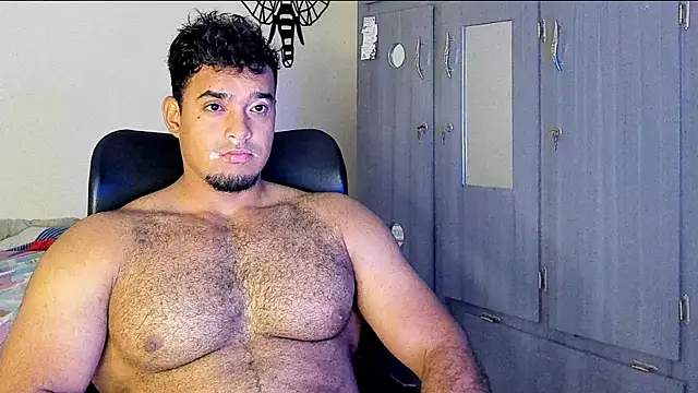 Snapshot of Big_furry_bear13 chatting on January 18, 2025, 6:24 am Big furry bear13 online show from January 18, 2025, 6:24 am