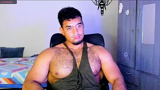 Snapshot of Big_furry_bear13 chatting on January 24, 2025, 9:17 am Big furry bear13 online show from January 24, 2025, 9:17 am