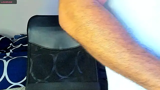 Snapshot of Big_furry_bear13 chatting on March 1, 2025, 6:03 am Big furry bear13 online show from March 1, 2025, 6:03 am