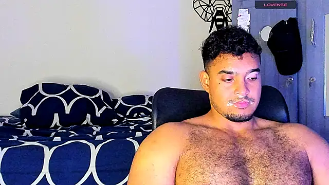 Snapshot of Big_furry_bear13 chatting on March 15, 2025, 6:58 am Big furry bear13 online show from March 15, 2025, 6:58 am