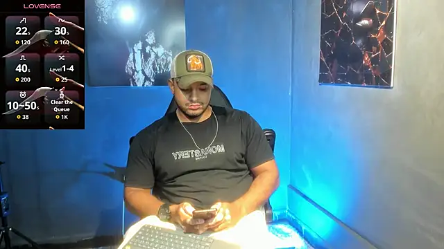 Snapshot of Big_furry_bear13 chatting on September 9, 2025, 4:45 am Big furry bear13 online show from September 9, 2025, 4:45 am