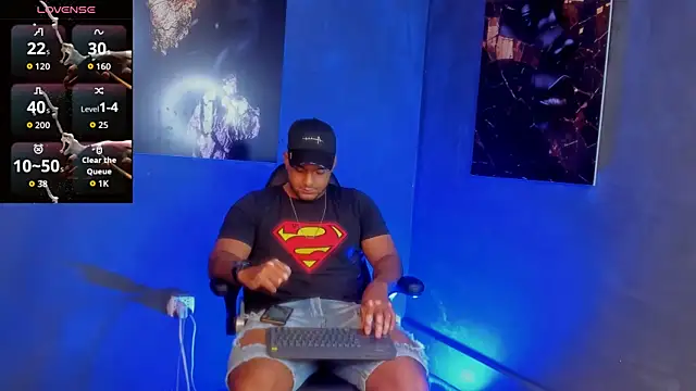 Snapshot of Big_furry_bear13 chatting on September 19, 2025, 4:14 am Big furry bear13 online show from September 19, 2025, 4:14 am