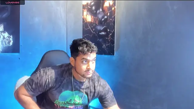 Snapshot of Big_furry_bear13 chatting on September 28, 2025, 5:02 am Big furry bear13 online show from September 28, 2025, 5:02 am